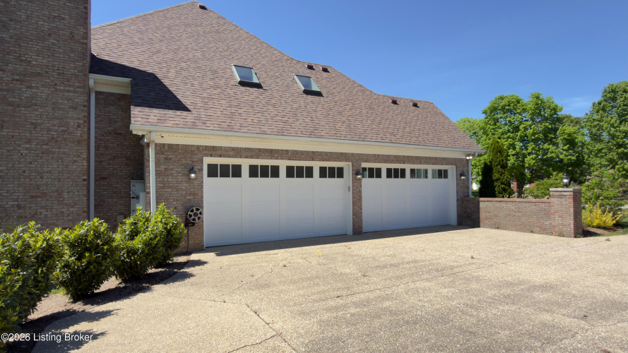 Listing Image 76