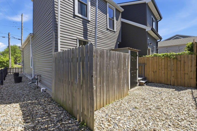 Listing Image 22