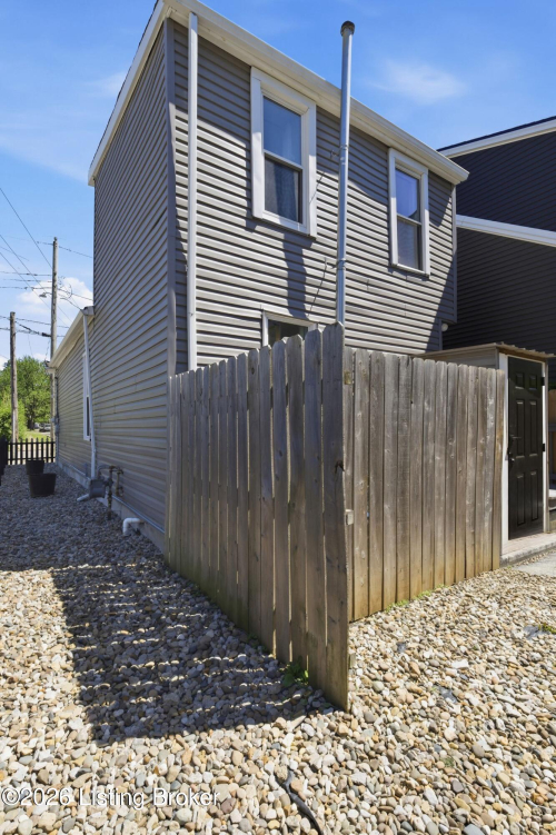 Listing Image 24