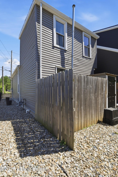 Listing Image 25