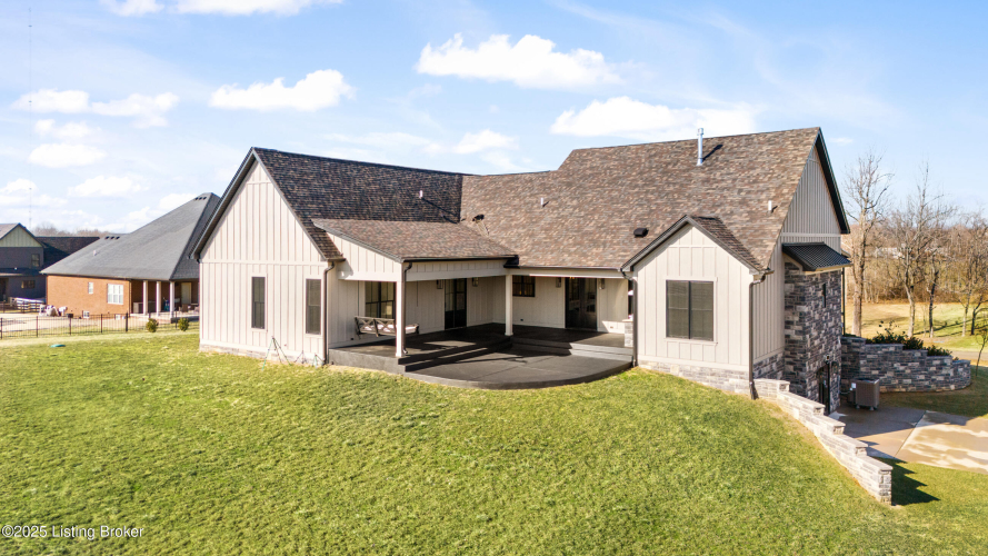 Listing Image 79
