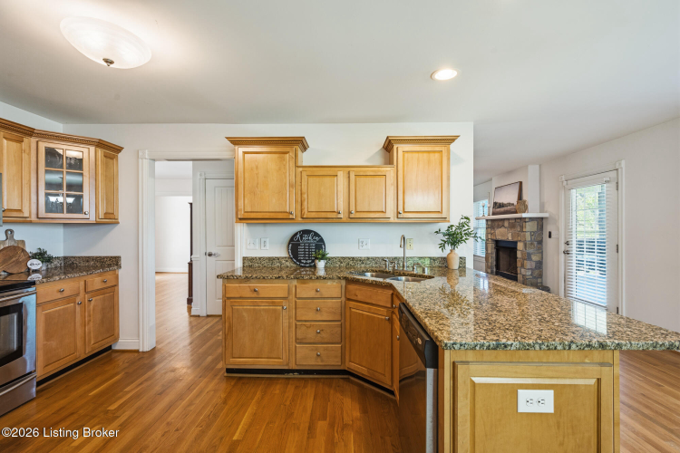 Listing Image 19