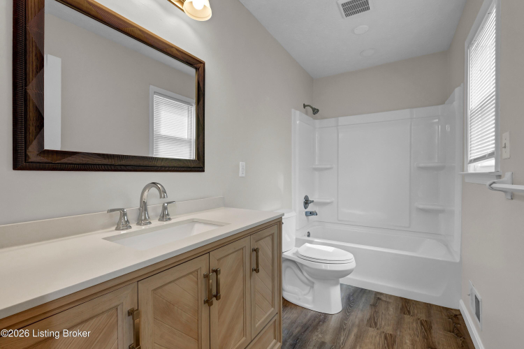 Listing Image 30