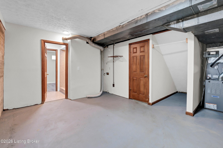 Listing Image 47