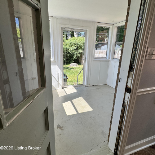 Listing Image 21