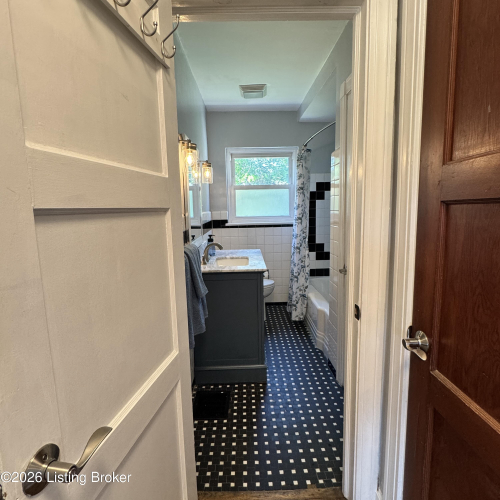 Listing Image 27