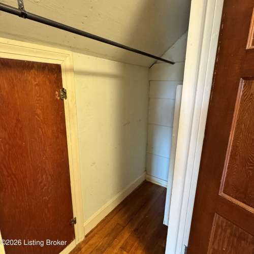 Listing Image 44