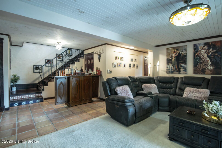 Listing Image 48