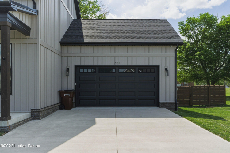Listing Image 36