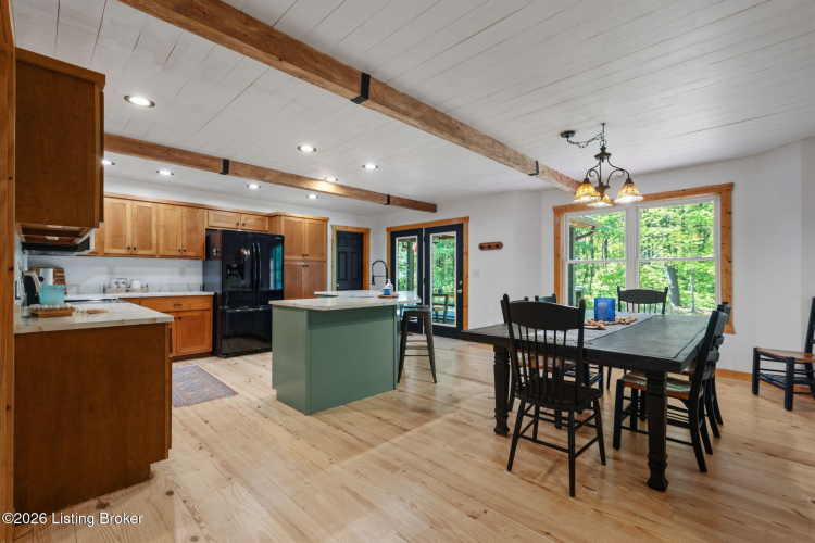 Listing Image 16