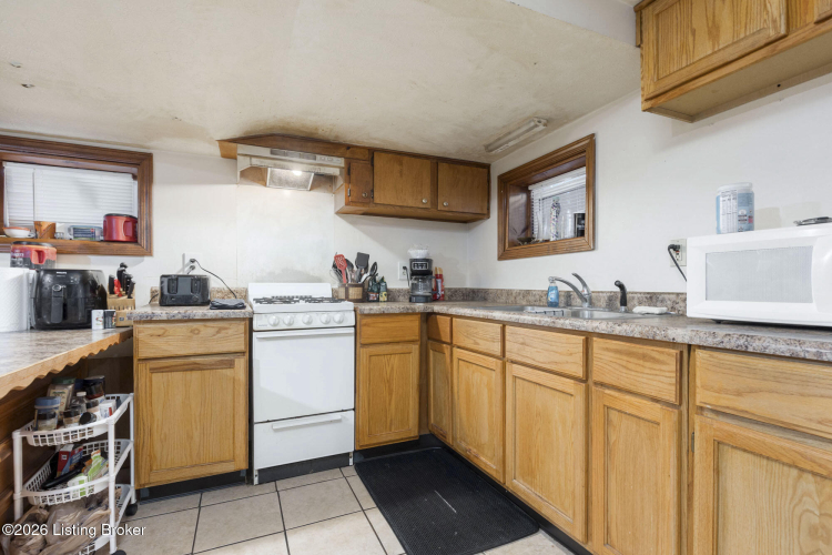 Listing Image 25