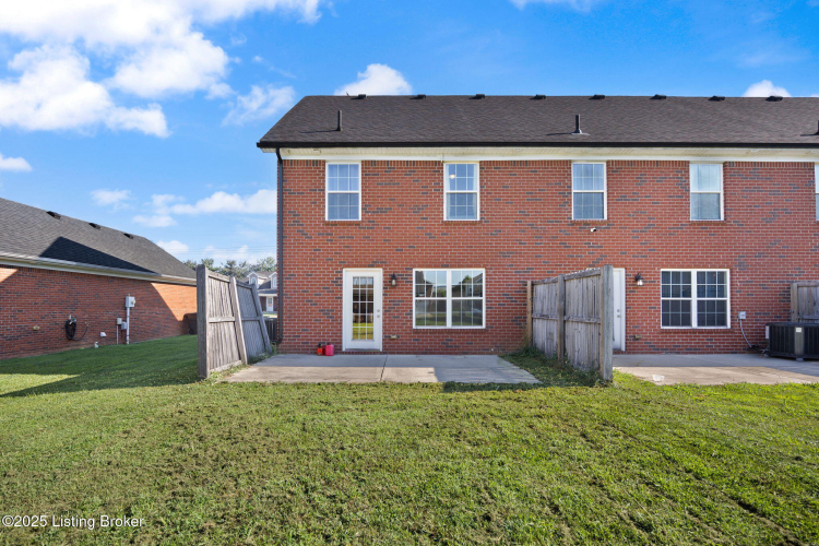 Listing Image 10