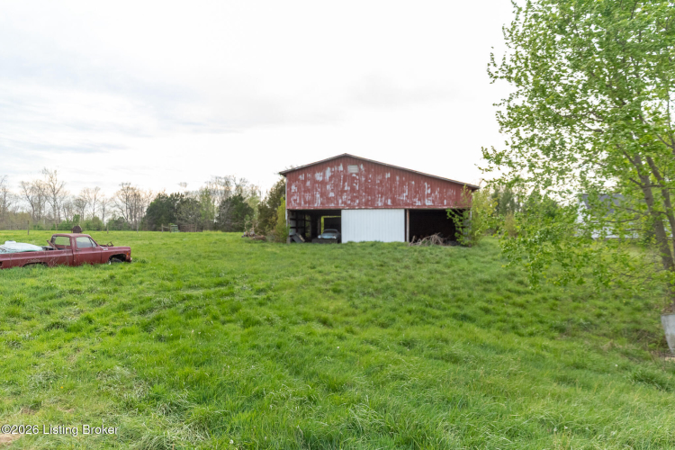 Listing Image 4
