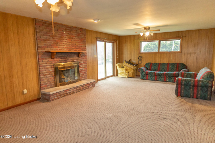 Listing Image 43