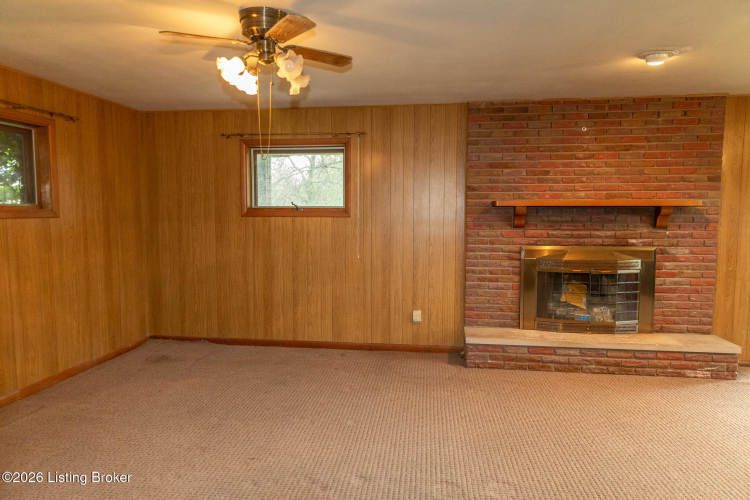 Listing Image 46