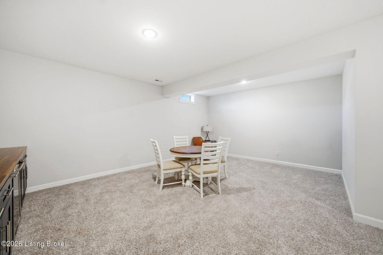 Listing Image 52