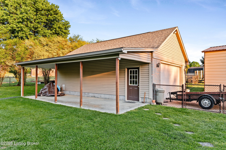 Listing Image 82