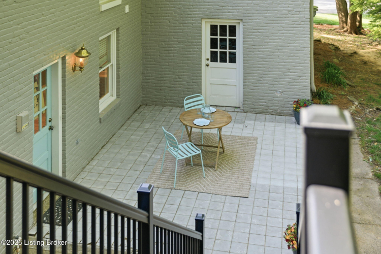 Listing Image 64
