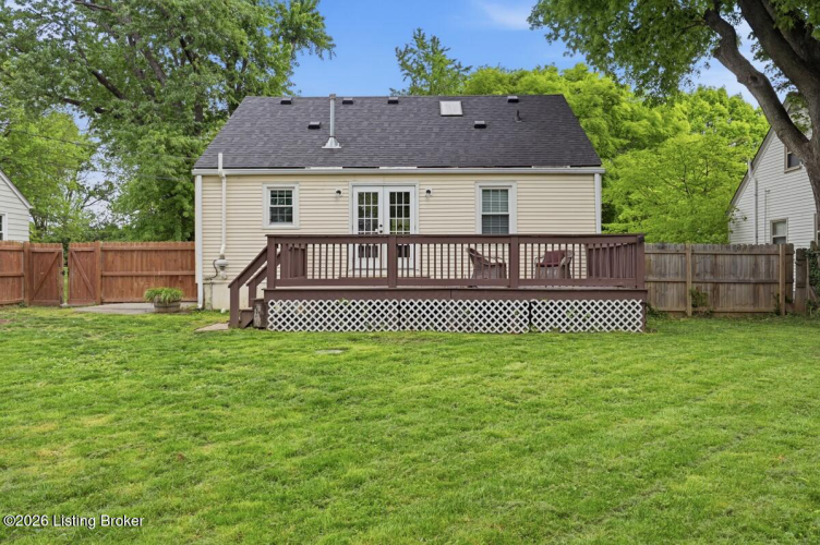 Listing Image 4