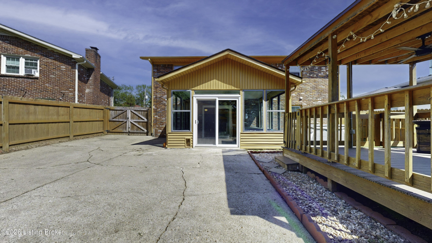 Listing Image 42