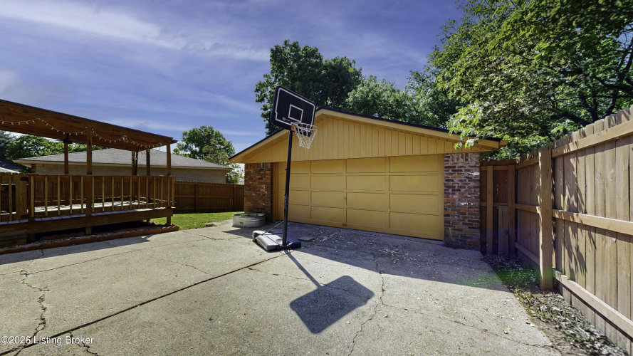 Listing Image 43