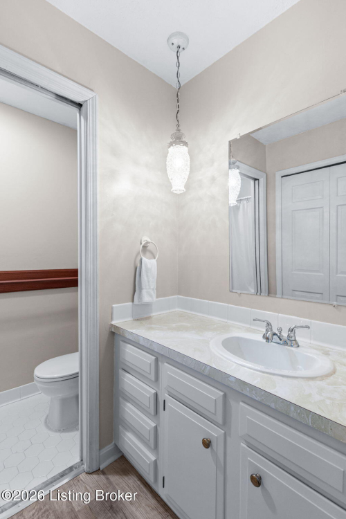 Listing Image 37