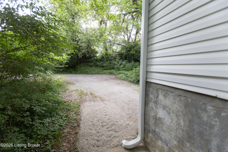 Listing Image 45