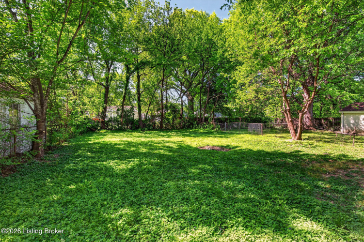 Listing Image 5