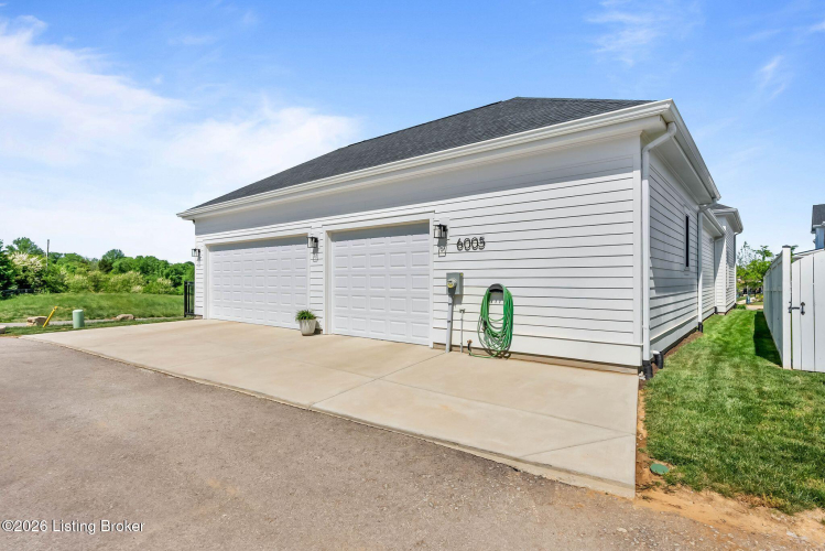 Listing Image 66