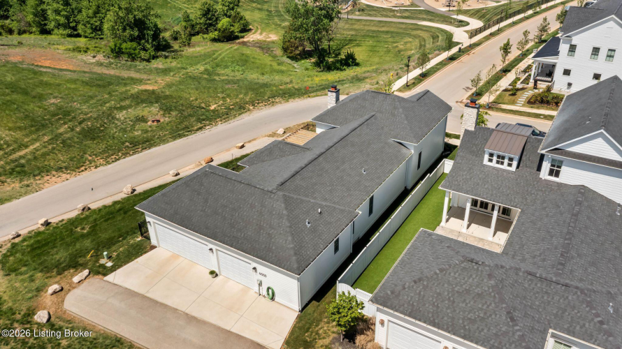 Listing Image 76