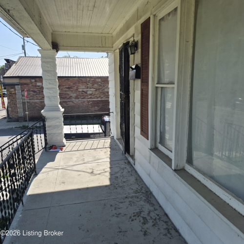 Listing Image 5