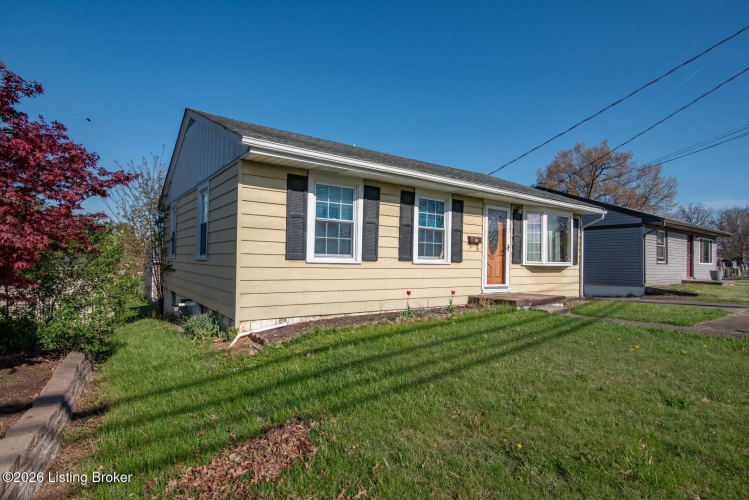 Listing Image 4
