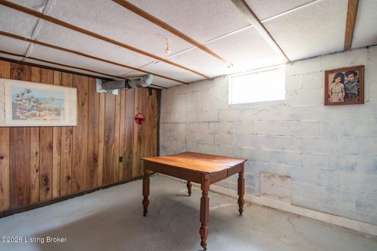Listing Image 41
