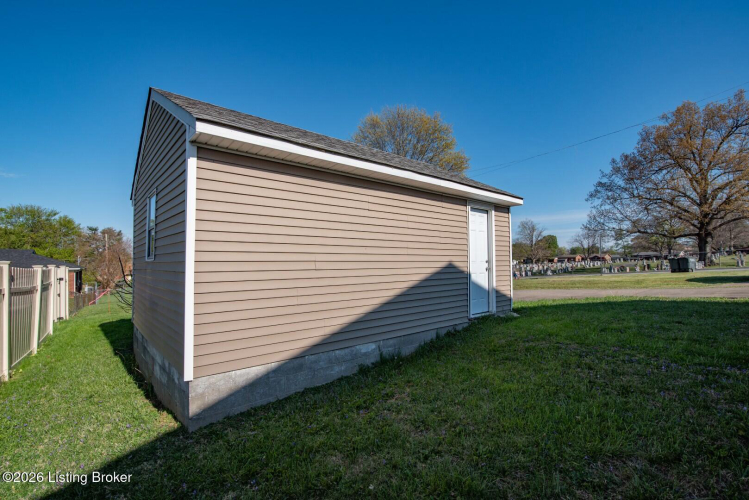 Listing Image 8