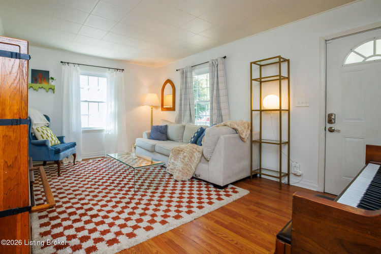 Listing Image 14