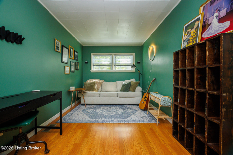 Listing Image 21