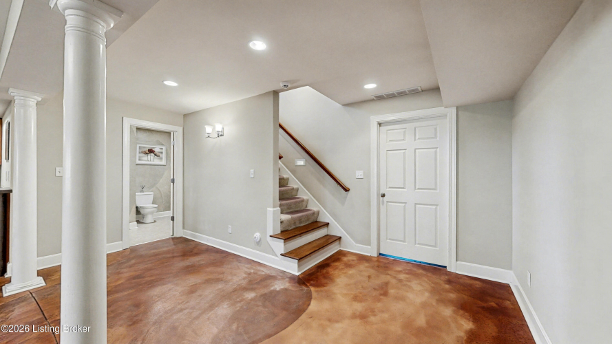 Listing Image 51