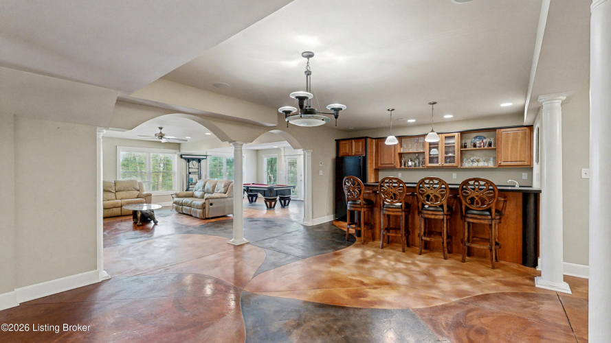 Listing Image 52