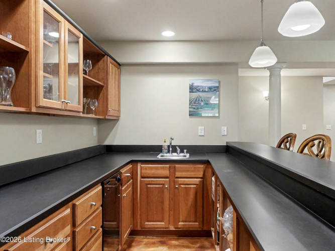 Listing Image 54