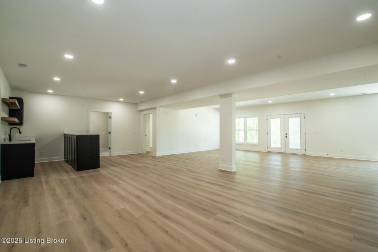 Listing Image 57