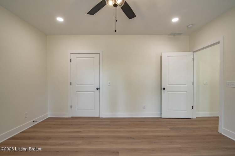 Listing Image 65