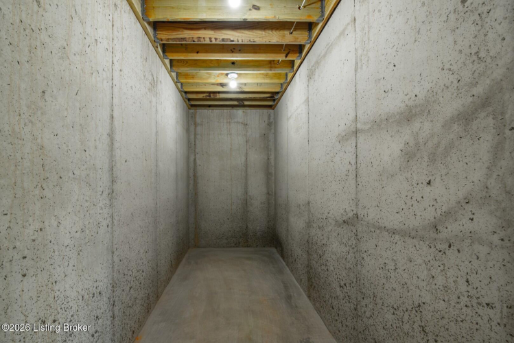 Listing Image 77