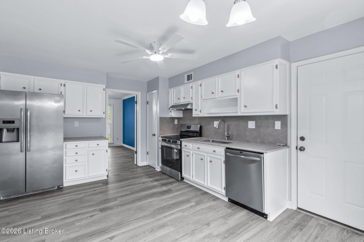 Listing Image 19