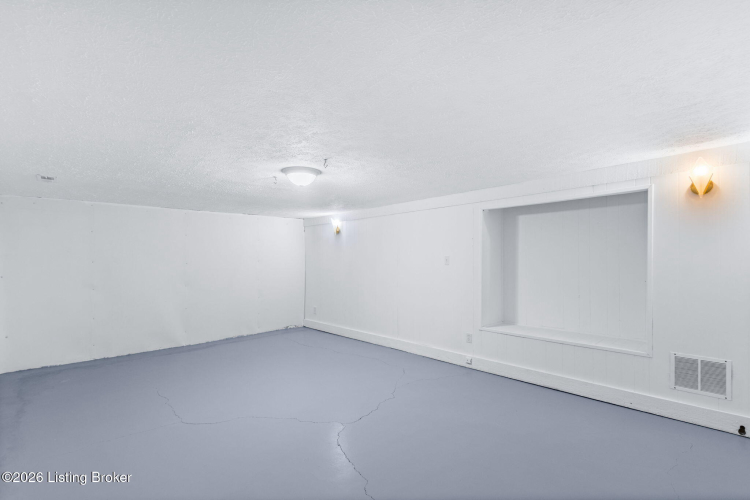 Listing Image 55
