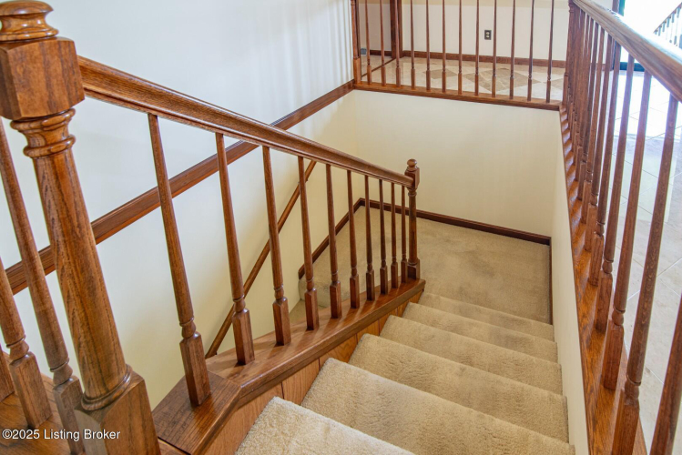 Listing Image 79