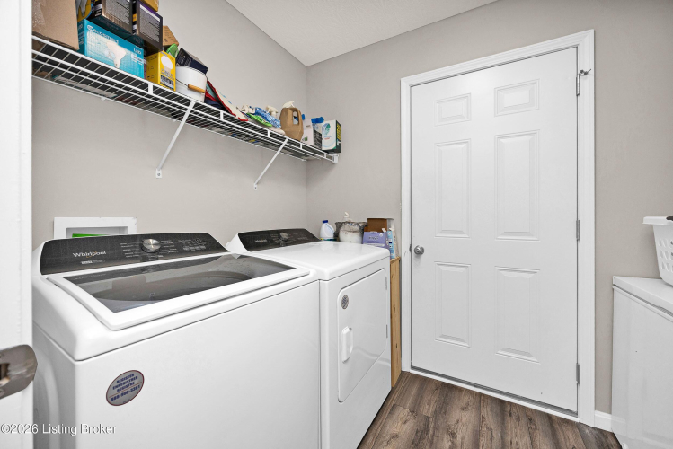 Listing Image 13