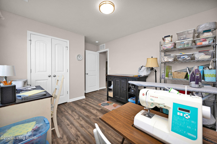 Listing Image 21