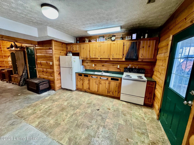 Listing Image 28