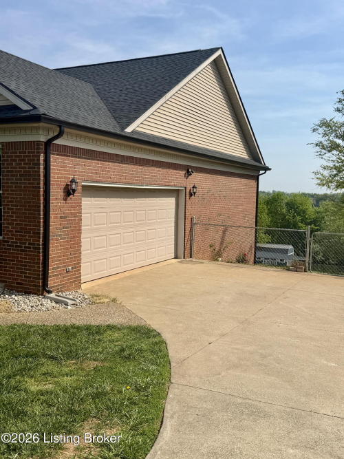 Listing Image 40