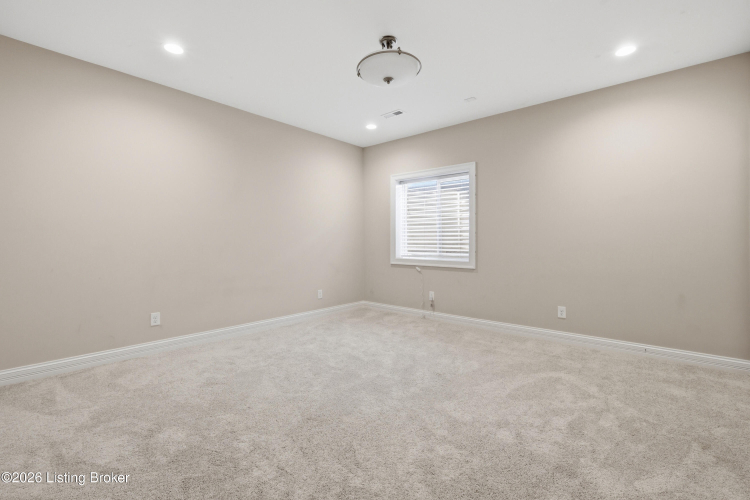 Listing Image 64
